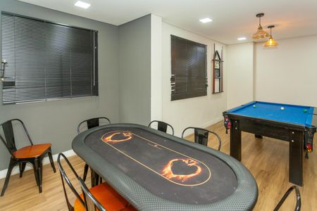 Apartamento à venda com 40m², 2 quartos e 1 vaga Apartamento à venda com 40m², 2 quartos e 1 vagaSala de Jogos