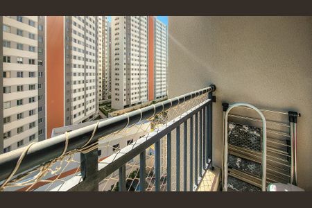 Apartamento à venda com 40m², 2 quartos e 1 vaga Apartamento à venda com 40m², 2 quartos e 1 vagaVaranda