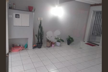 Casa à venda com 90m², 2 quartos e 2 vagas