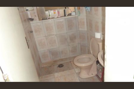 Casa à venda com 5 quartos, 240m² em Jardim Piracuama, São Paulo