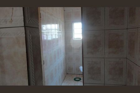 Casa à venda com 5 quartos, 240m² em Jardim Piracuama, São Paulo