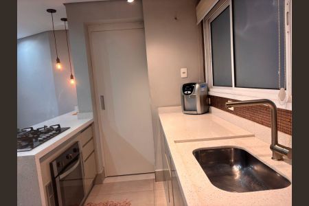 Apartamento à venda com 109m², 3 quartos e 2 vagas Apartamento à venda com 109m², 3 quartos e 2 vagasCozinha