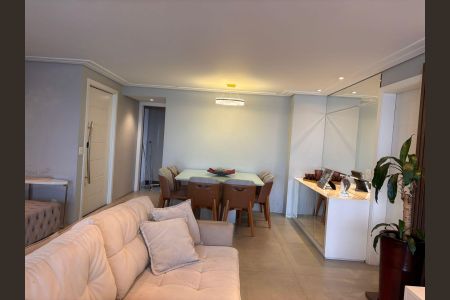 Apartamento à venda com 109m², 3 quartos e 2 vagas Apartamento à venda com 109m², 3 quartos e 2 vagasSala