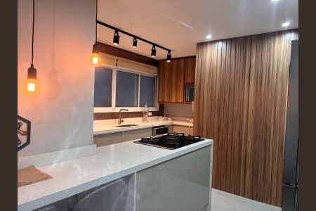 Apartamento à venda com 109m², 3 quartos e 2 vagas Apartamento à venda com 109m², 3 quartos e 2 vagasCozinha
