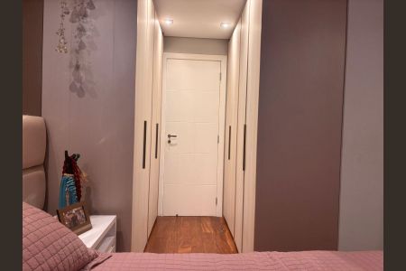 Apartamento à venda com 109m², 3 quartos e 2 vagas Apartamento à venda com 109m², 3 quartos e 2 vagasQuarto