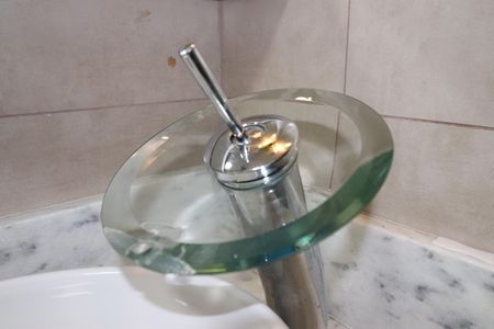 Apartamento à venda com 76m², 3 quartos e 2 vagasBanheiro Quarto 1 suíte
