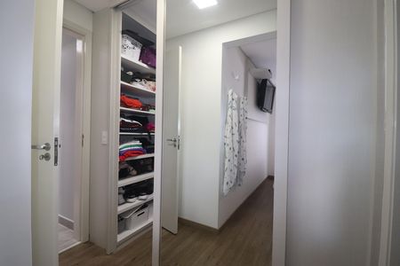 Apartamento à venda com 76m², 3 quartos e 2 vagasCloset Quarto 1 suíte