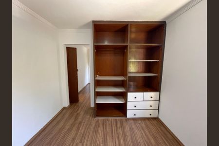 Apartamento à venda com 65m², 3 quartos e 1 vagaQuarto 2