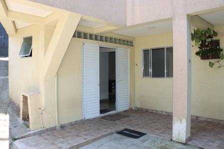 Casa para alugar com 2 quartos, 70m² em Jardim São Bento Novo, Embu das Artes