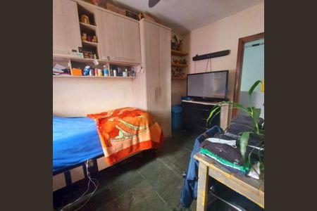 Casa à venda com 5 quartos, 150m² em Vila Dalva, São Paulo