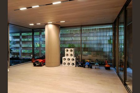 Apartamento à venda com 232m², 3 quartos e 3 vagas Apartamento à venda com 232m², 3 quartos e 3 vagasÁrea Comum - Brinquedoteca
