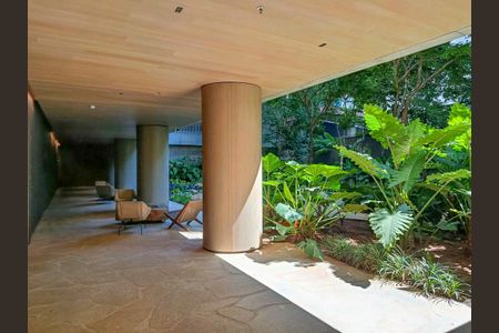 Apartamento à venda com 232m², 3 quartos e 3 vagas Apartamento à venda com 232m², 3 quartos e 3 vagasEntrada do Prédio
