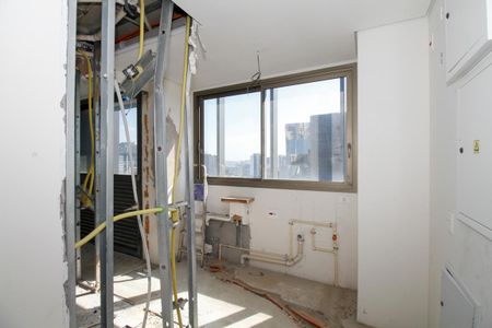 Apartamento à venda com 232m², 3 quartos e 3 vagas Apartamento à venda com 232m², 3 quartos e 3 vagasÁrea de Serviço
