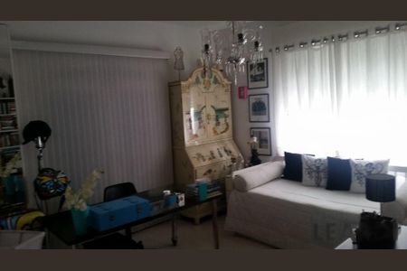 Casa à venda com 4 quartos, 170m² em Vila Mariana, São Paulo