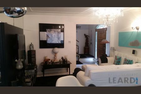 Casa à venda com 4 quartos, 170m² em Vila Mariana, São Paulo