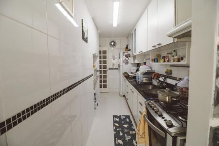 Apartamento à venda com 76m², 2 quartos e 1 vagaCozinha