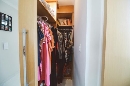 Apartamento à venda com 76m², 2 quartos e 1 vagaCloset da suíte