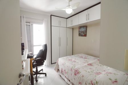 Apartamento à venda com 76m², 2 quartos e 1 vagaQuarto