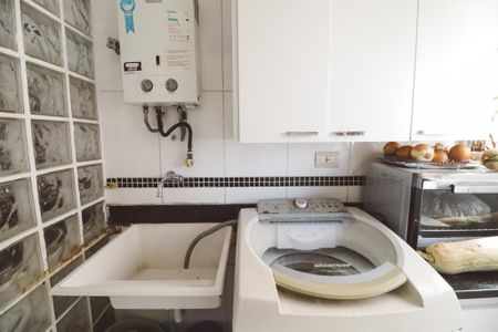 Apartamento à venda com 76m², 2 quartos e 1 vagaÁrea de Serviço