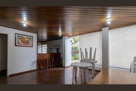 Apartamento à venda com 76m², 2 quartos e 1 vagaÁrea comum - Salão de festas