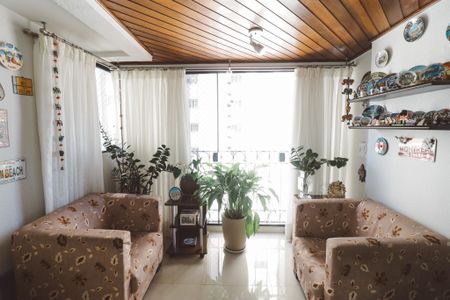 Apartamento à venda com 76m², 2 quartos e 1 vagaSala