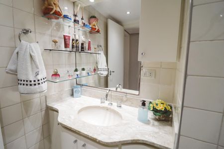 Apartamento à venda com 76m², 2 quartos e 1 vagaBanheiro