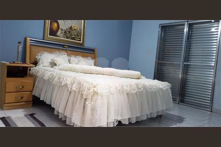 Casa à venda com 4 quartos, 270m² em Conjunto Habitacional Barreira Grande, São Paulo