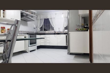 Casa à venda com 4 quartos, 270m² em Conjunto Habitacional Barreira Grande, São Paulo