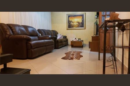 Casa à venda com 4 quartos, 270m² em Conjunto Habitacional Barreira Grande, São Paulo