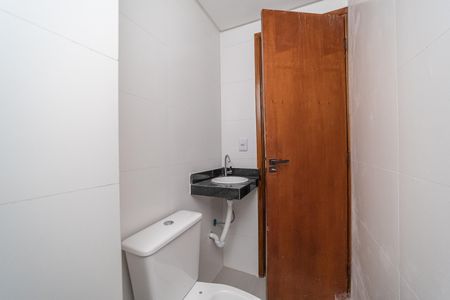 Apartamento à venda com 32m², 2 quartos e sem vagaBanheiro