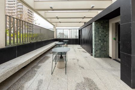 Apartamento à venda com 21m², 1 quarto e sem vagaÁrea externa