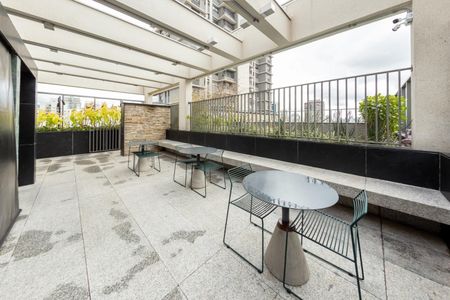 Apartamento à venda com 21m², 1 quarto e sem vagaÁrea externa