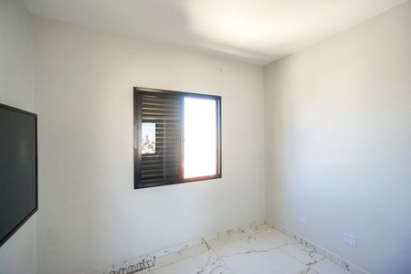 Apartamento para alugar com 60m², 2 quartos e 1 vagaQuarto 01
