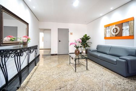 Apartamento para alugar com 60m², 2 quartos e 1 vagaHall dos elevadores