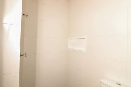Apartamento à venda com 35m², 2 quartos e sem vaga Apartamento à venda com 35m², 2 quartos e sem vagaBanheiro