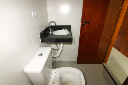 Apartamento à venda com 35m², 2 quartos e sem vaga Apartamento à venda com 35m², 2 quartos e sem vagaBanheiro
