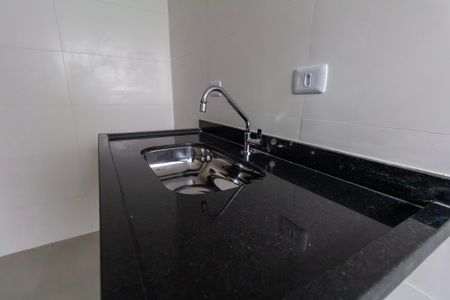 Apartamento à venda com 32m², 2 quartos e sem vaga Apartamento à venda com 32m², 2 quartos e sem vagaCozinha e Área de Serviço