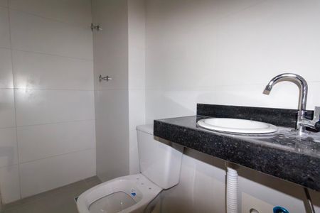 Apartamento à venda com 32m², 2 quartos e sem vaga Apartamento à venda com 32m², 2 quartos e sem vagaBanheiro