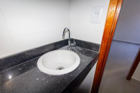 Apartamento à venda com 32m², 2 quartos e sem vaga Apartamento à venda com 32m², 2 quartos e sem vagaBanheiro