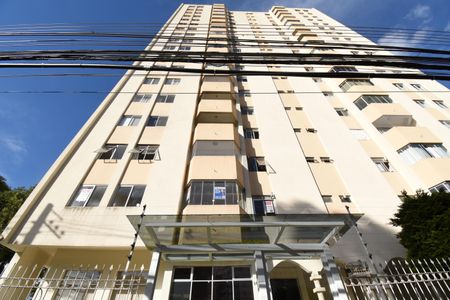 Apartamento para alugar com 90m², 3 quartos e 1 vagaFachada com Placa