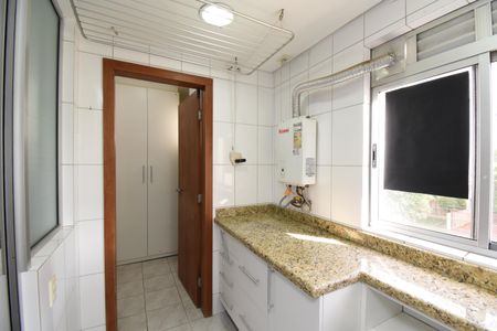 Apartamento para alugar com 90m², 3 quartos e 1 vagaÁrea de Serviço