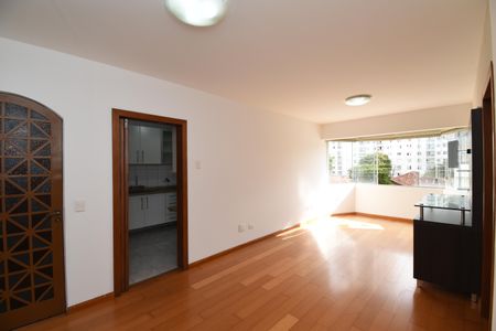 Apartamento para alugar com 90m², 3 quartos e 1 vagaSala