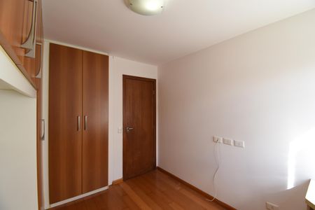 Apartamento para alugar com 90m², 3 quartos e 1 vagaQuarto 2