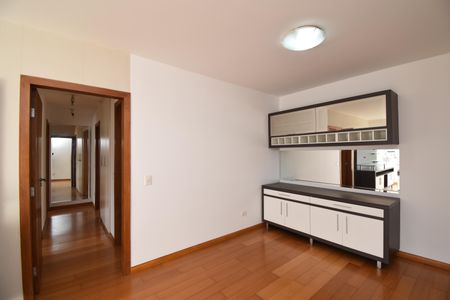 Apartamento para alugar com 90m², 3 quartos e 1 vagaSala