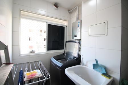 Apartamento para alugar com 70m², 2 quartos e 1 vagaÁrea de Serviço