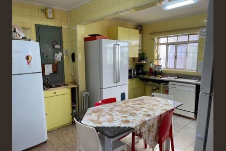 Casa à venda com 4 quartos, 350m² em Pacaembu, São Paulo