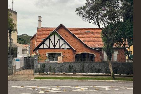 Casa à venda com 4 quartos, 350m² em Pacaembu, São Paulo