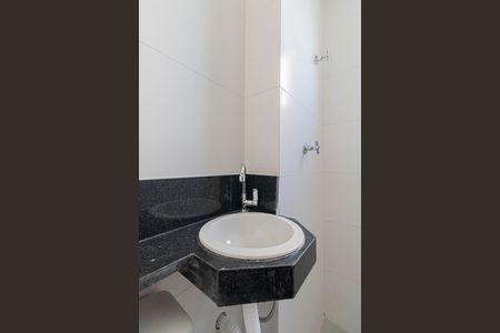Apartamento à venda com 36m², 2 quartos e sem vaga Apartamento à venda com 36m², 2 quartos e sem vagaBanheiro