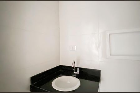 Apartamento à venda com 42m², 2 quartos e sem vaga Apartamento à venda com 42m², 2 quartos e sem vagaBanheiro