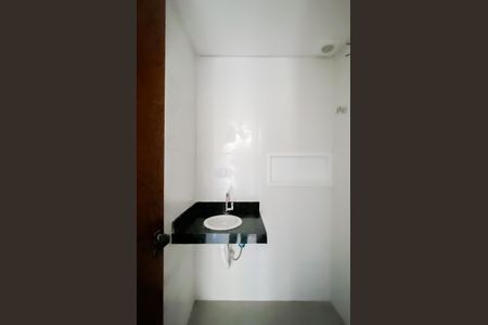 Apartamento à venda com 42m², 2 quartos e sem vaga Apartamento à venda com 42m², 2 quartos e sem vagaBanheiro